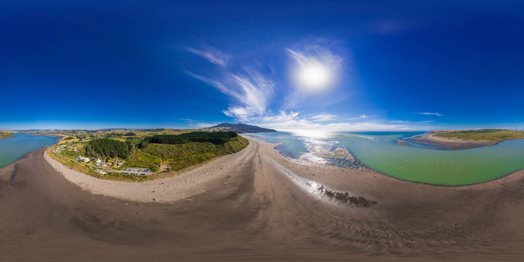 Raglan Harbour 7 [360]_4Jan2022_8192px.jpg